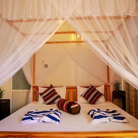 Ruwan Jungle Homestay Мирисса Экстерьер фото