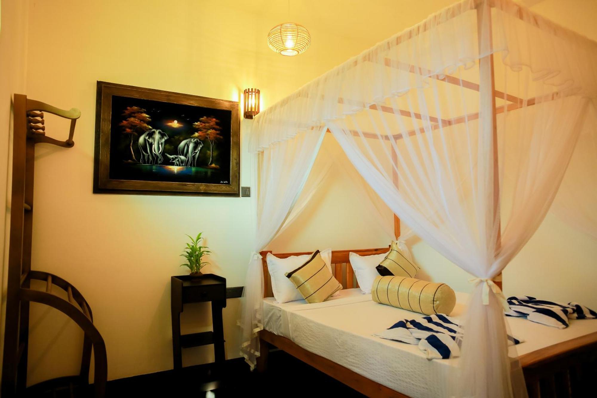 Ruwan Jungle Homestay Мирисса Экстерьер фото