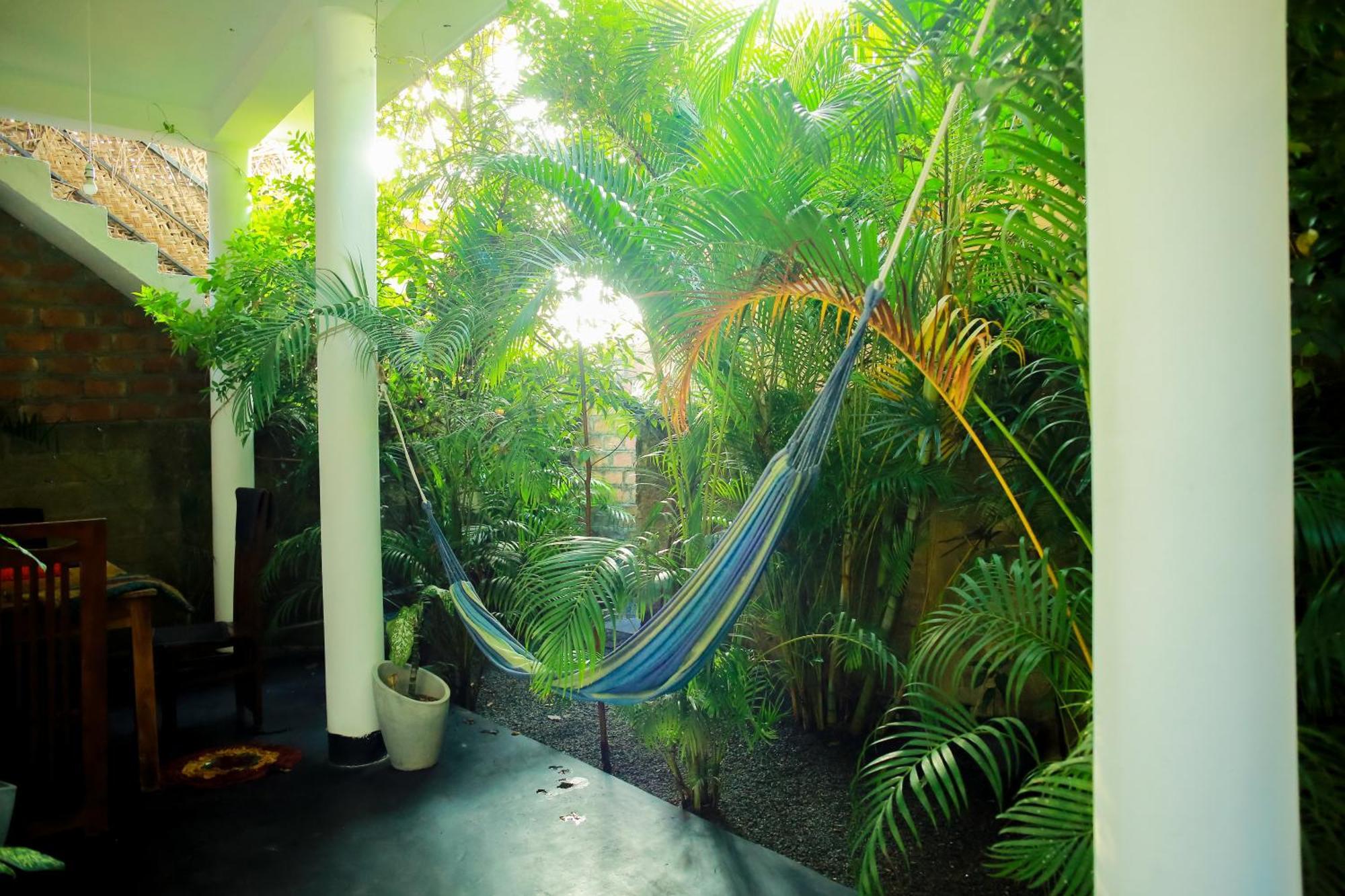 Ruwan Jungle Homestay Мирисса Экстерьер фото